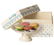 Macarons på kagefad